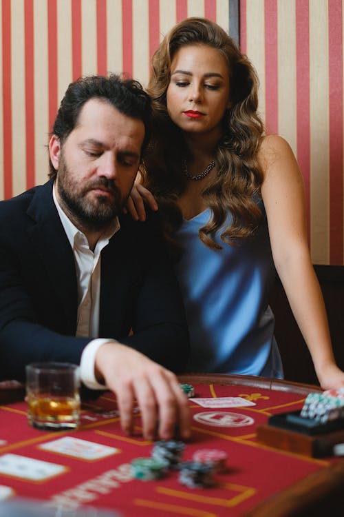 Suomalainen Kolikkopeli: Sovellukset, Ominaisuudet Ja Suosituimmat Versiot