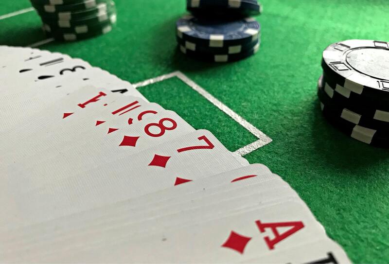 Casinohuone Kolikkopelit: Parhaat Kasinopelitarjonnat Suomalaisille Pelaajille